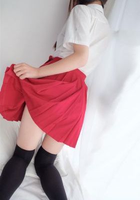 年轻的保姆高清完整观看视频_蓝光在线视频观看